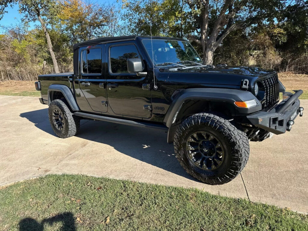 2020 Jeep Gladiator Sport