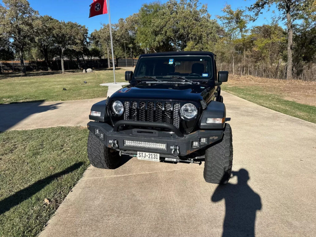 2020 Jeep Gladiator Sport