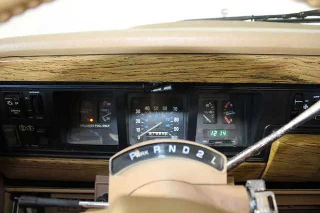 1987 Jeep Wagoneer