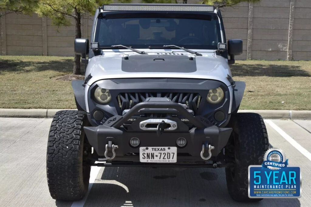 2010 Jeep Wrangler Unlimited Sport 4X4 6SPD Manual Winch Lifted NICE