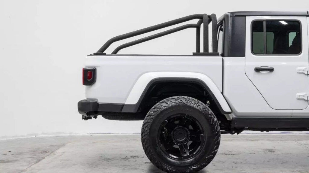 2024 Jeep Gladiator Nighthawk 4×4 4dr Crew Cab 5.0 ft. SB