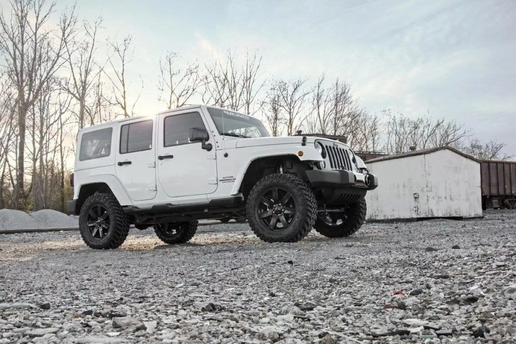 Rough Country 2.5″ Lift Kit N3 Shock for 07-18 Jeep Wrangler JK Unlimited 4 Door