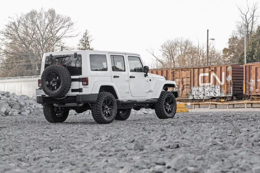 Rough Country 2.5″ Lift Kit N3 Shock for 07-18 Jeep Wrangler JK Unlimited 4 Door