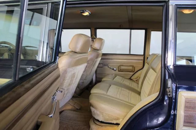 1987 Jeep Wagoneer