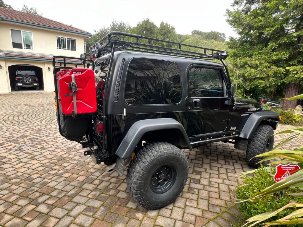 2000 Jeep Wrangler Sport Utility 2D