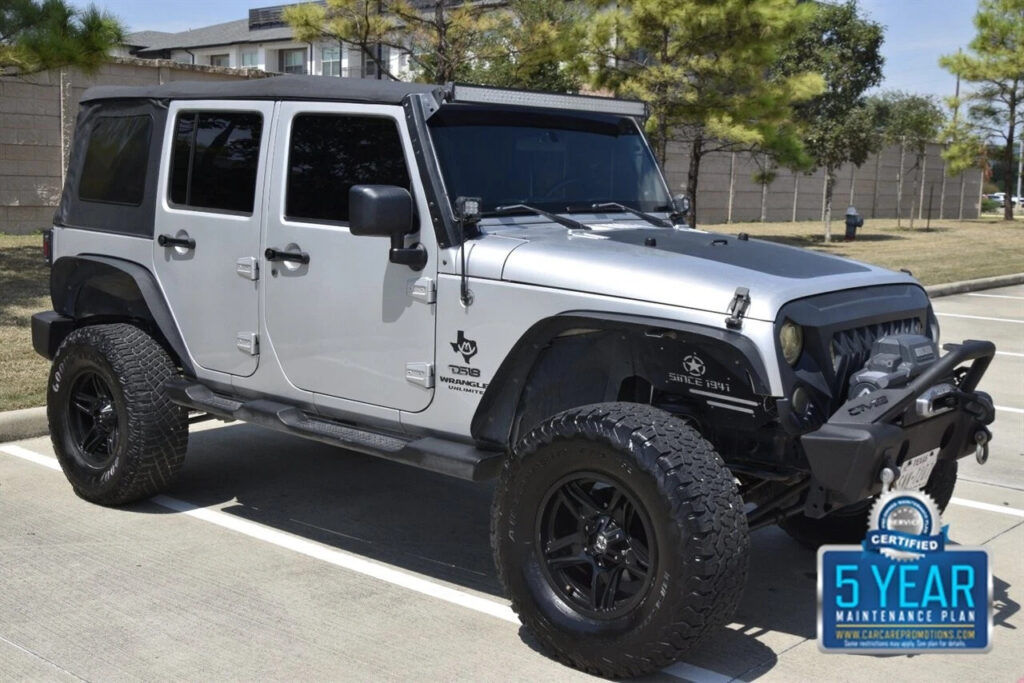 2010 Jeep Wrangler Unlimited Sport 4X4 6SPD Manual Winch Lifted NICE