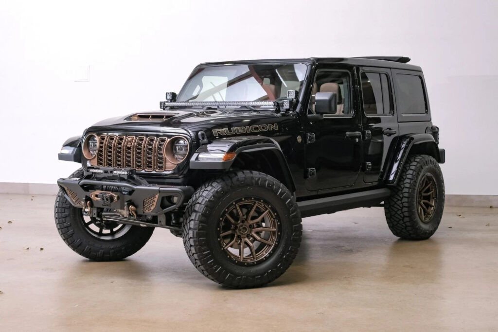2024 Jeep Wrangler Unlimited Rubicon 392 4X4 SKY ToP, Bumpers, Led’s