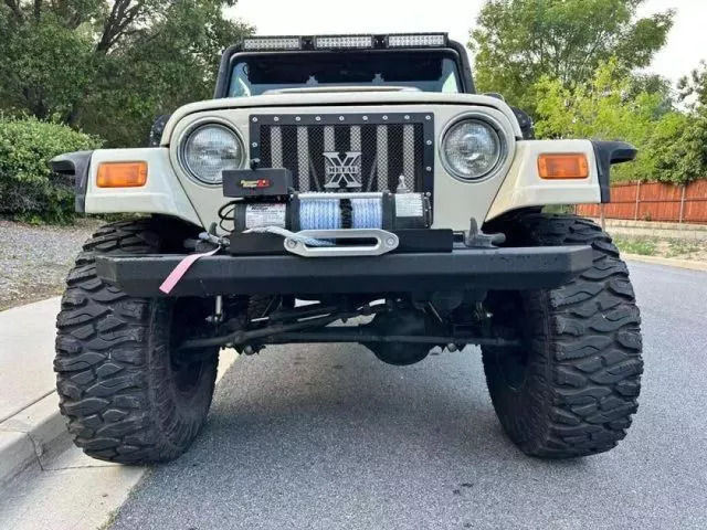 2005 Jeep Wrangler Sport SUV 2D