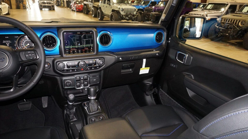 2023 Jeep Wrangler Unlimted Sport 4X4 Skytop,dupont Kevlar,lifted,nav