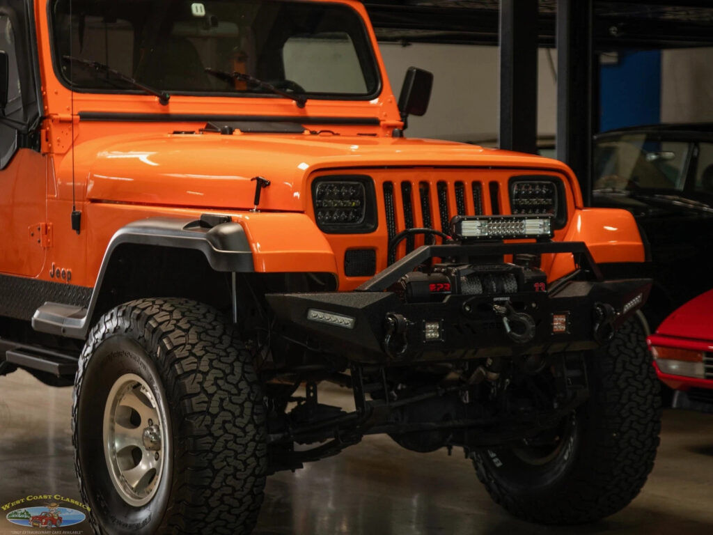 1994 Jeep Wrangler Custom SE 4WD SUV