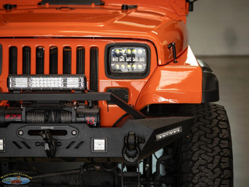 1994 Jeep Wrangler Custom SE 4WD SUV