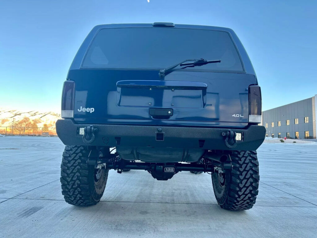 1997 Jeep Cherokee XJ – Beautiful Restomod