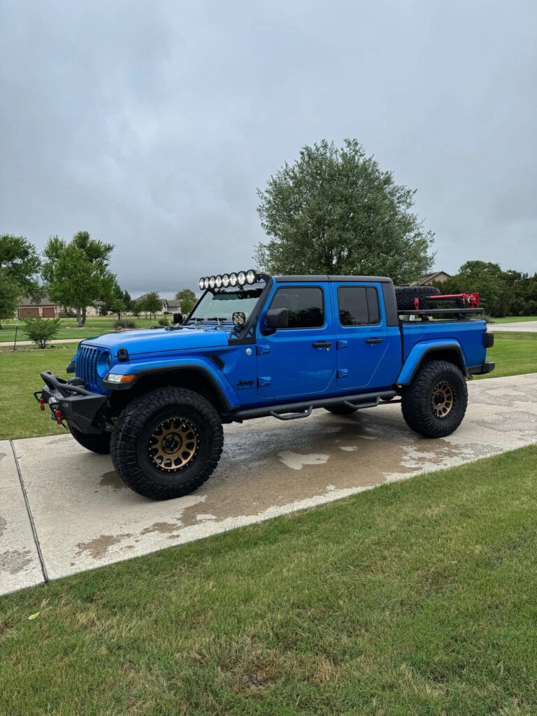 2021 Jeep Gladiator Sport