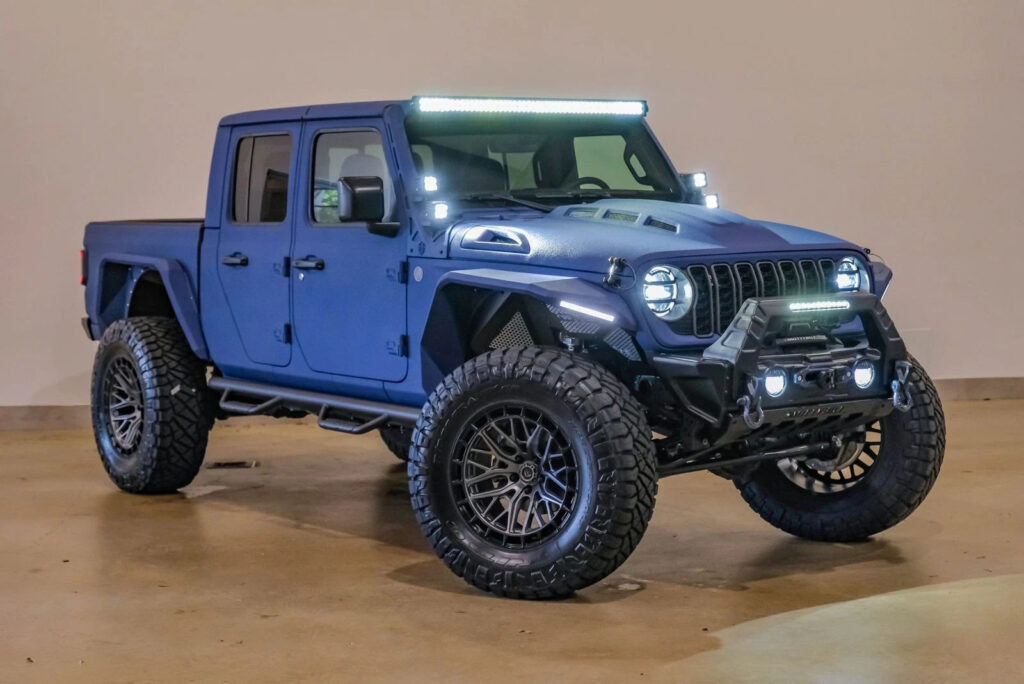 2025 Jeep Gladiator Sport S 4X4 Dupont Kevlar,lifted,bumpers,led’s,nav