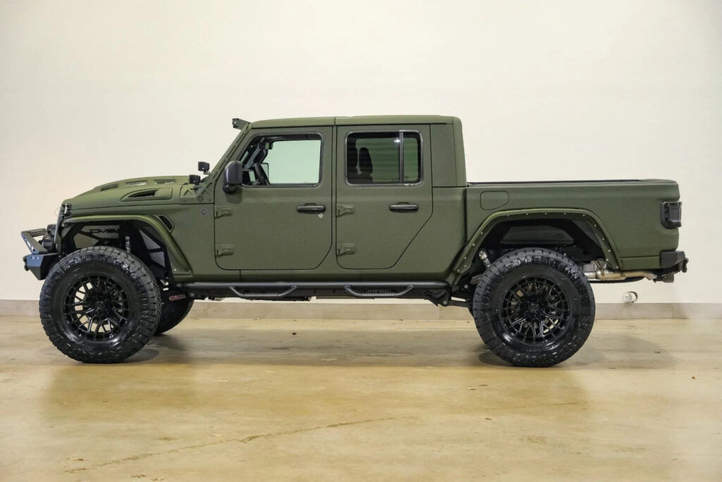 2025 Jeep Gladiator Sport S 4X4 Dupont Kevlar,lifted,bumpers,led’s,nav