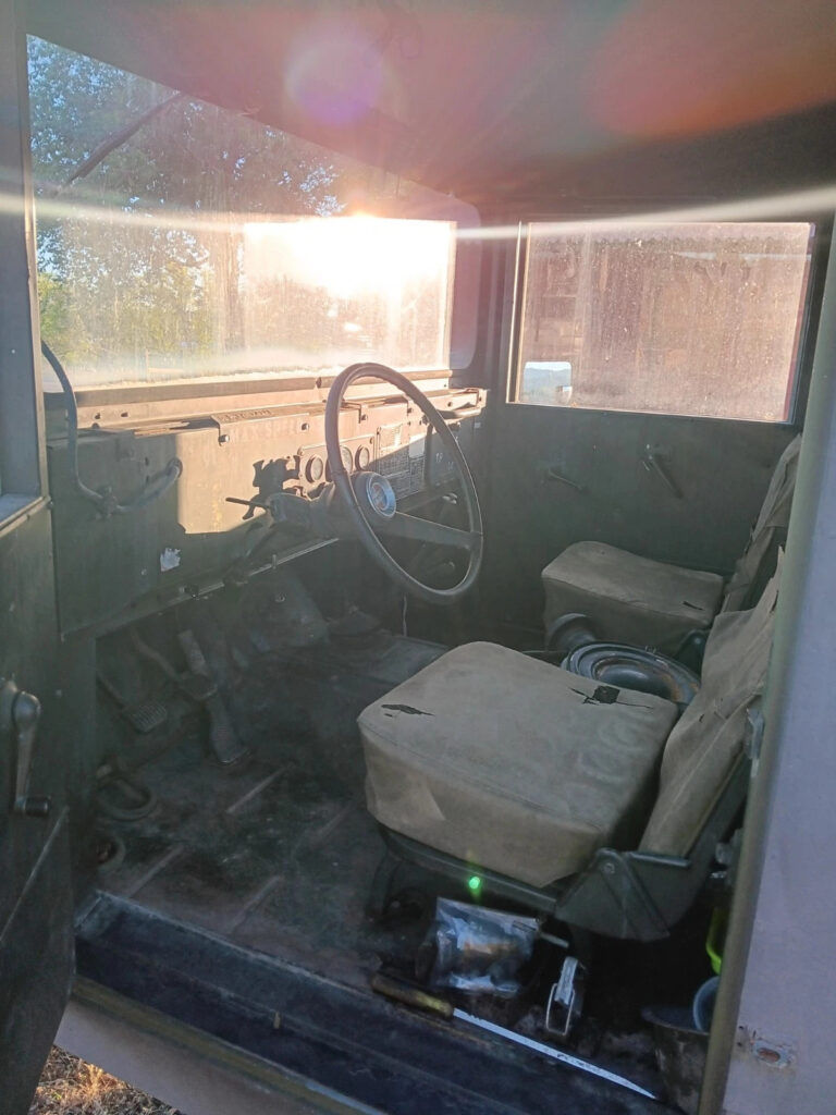 1967 M725 Kaiser Jeep Military Ambulance