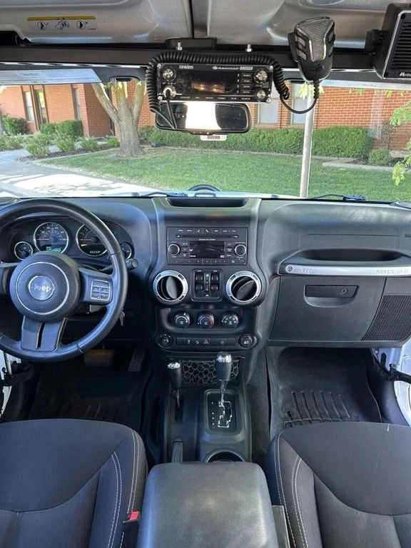 2015 Jeep Wrangler Unlimited Rubicon 4X4 SUV (stock Number 6222873)