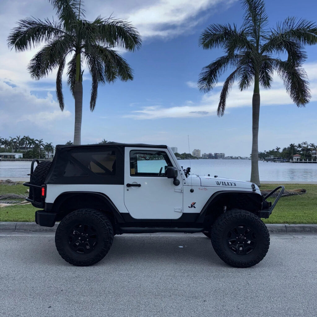 2015 Jeep Wrangler Sahara Rubicon Unlimited Gladiator Cherokee