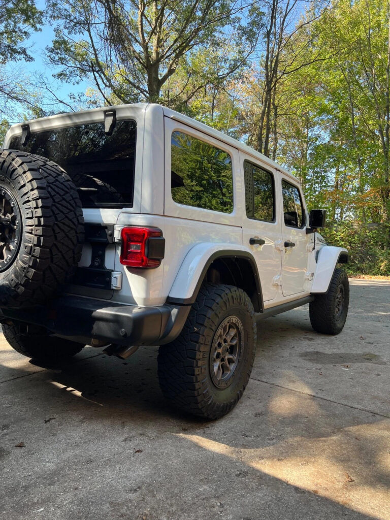 2021 Jeep Wrangler Unlimited Rubicon 392 4X4 SKY ToP, Bumpers, Led’s