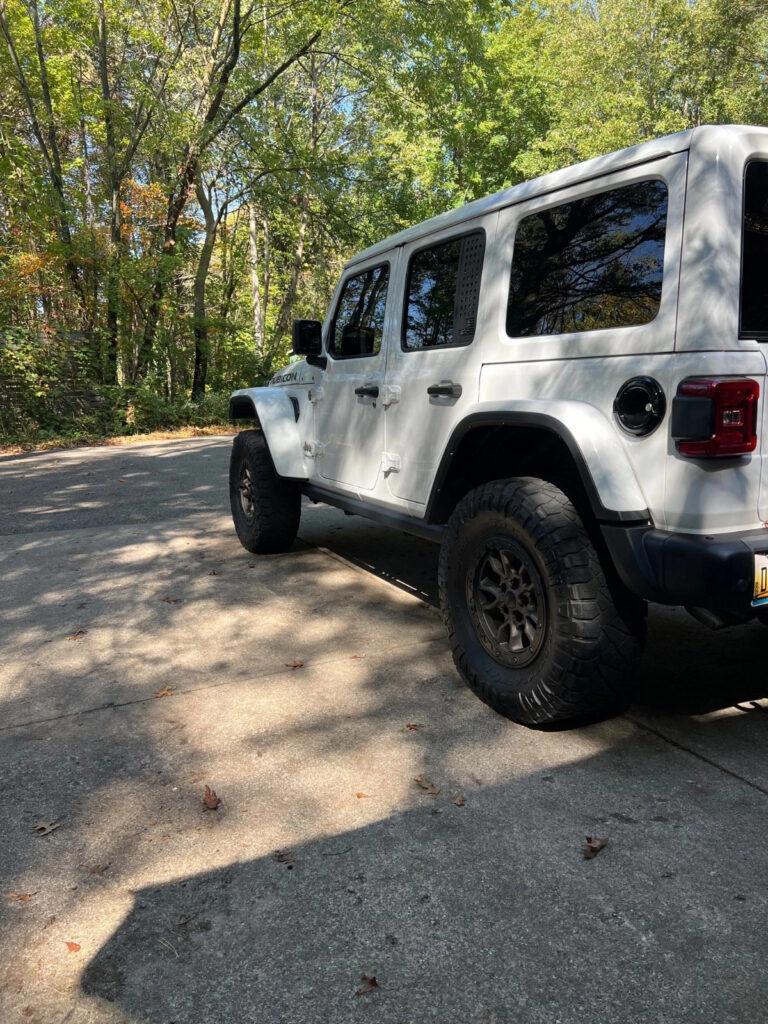 2021 Jeep Wrangler Unlimited Rubicon 392 4X4 SKY ToP, Bumpers, Led’s