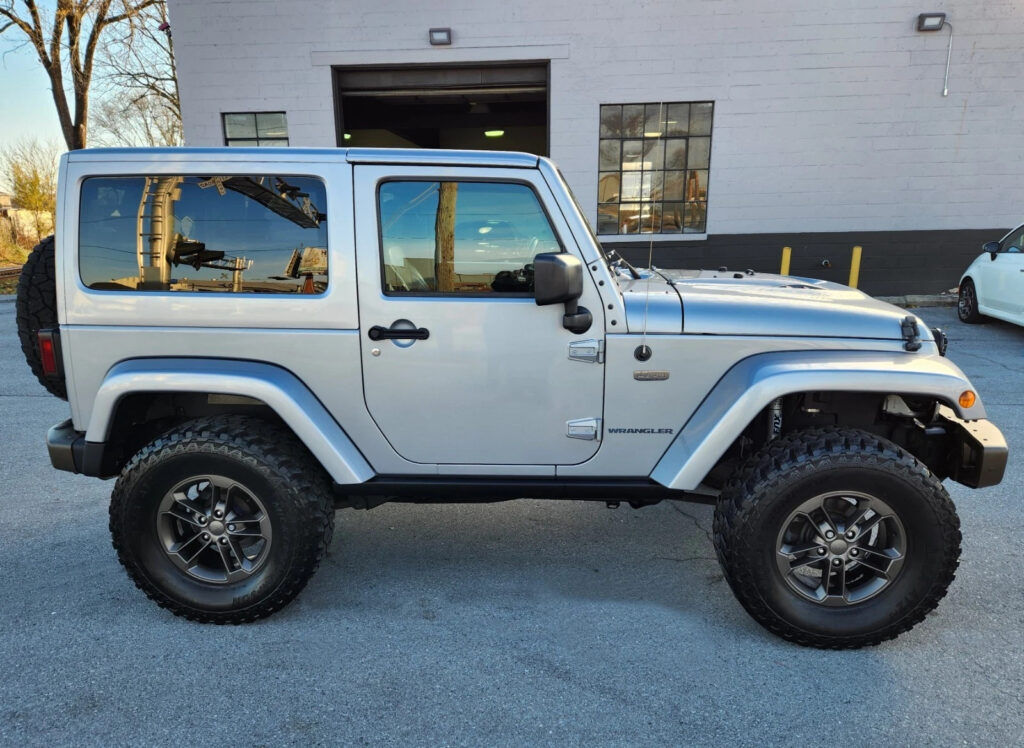2016 Jeep Wrangler Sahara