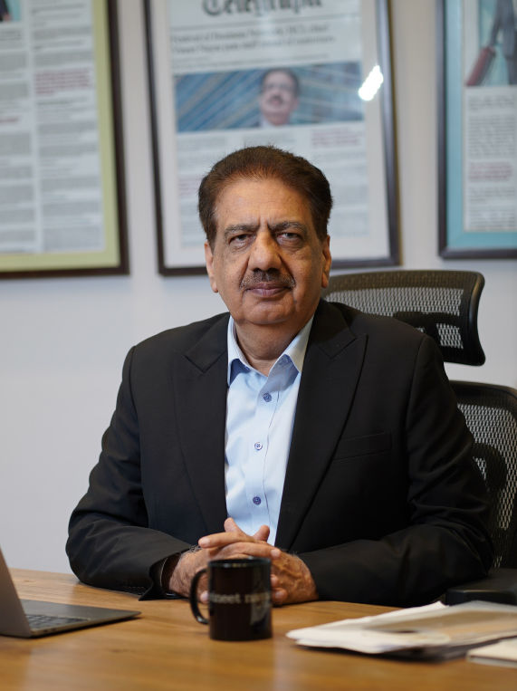 Vineet Nayar on stage