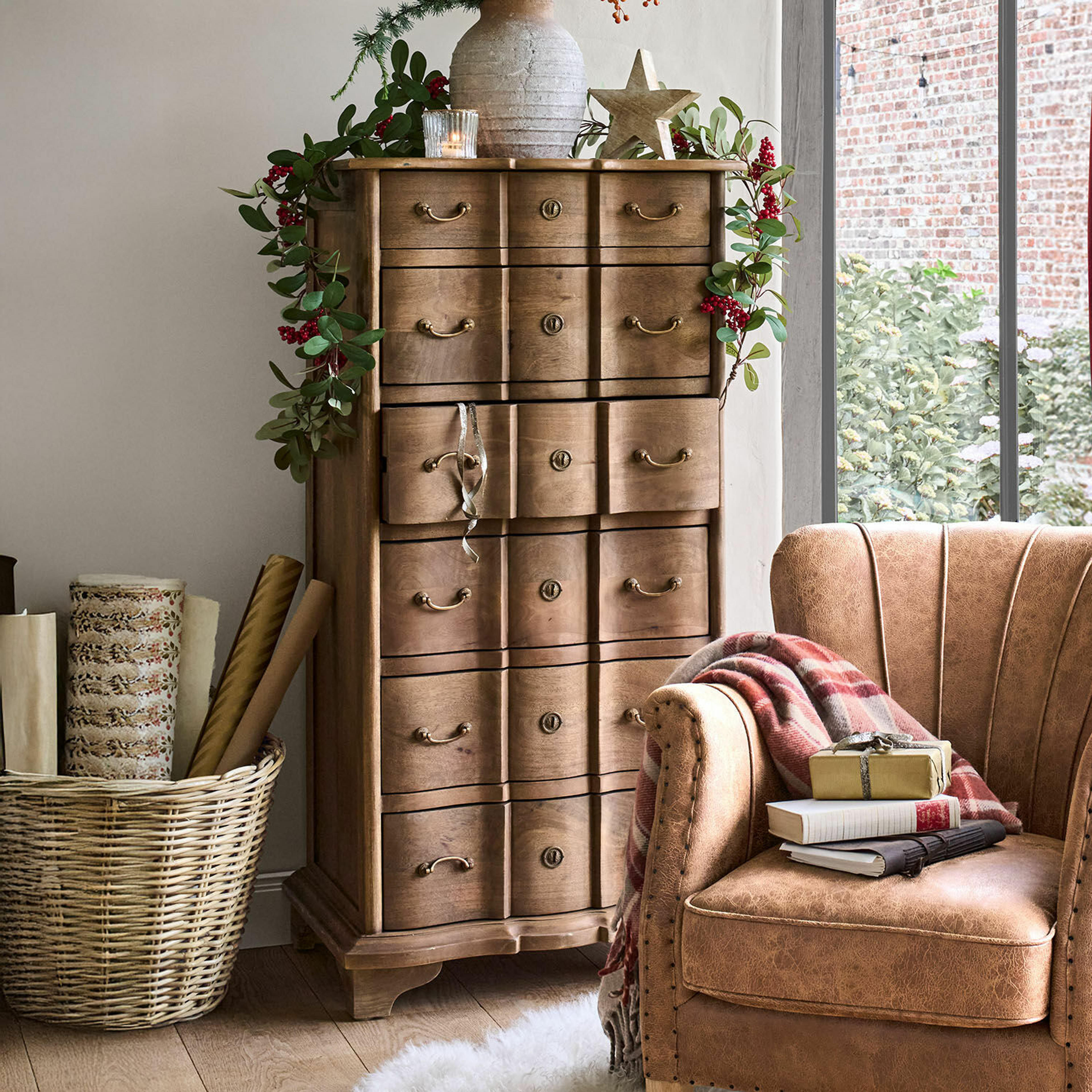Chiffonnier Aiguillon