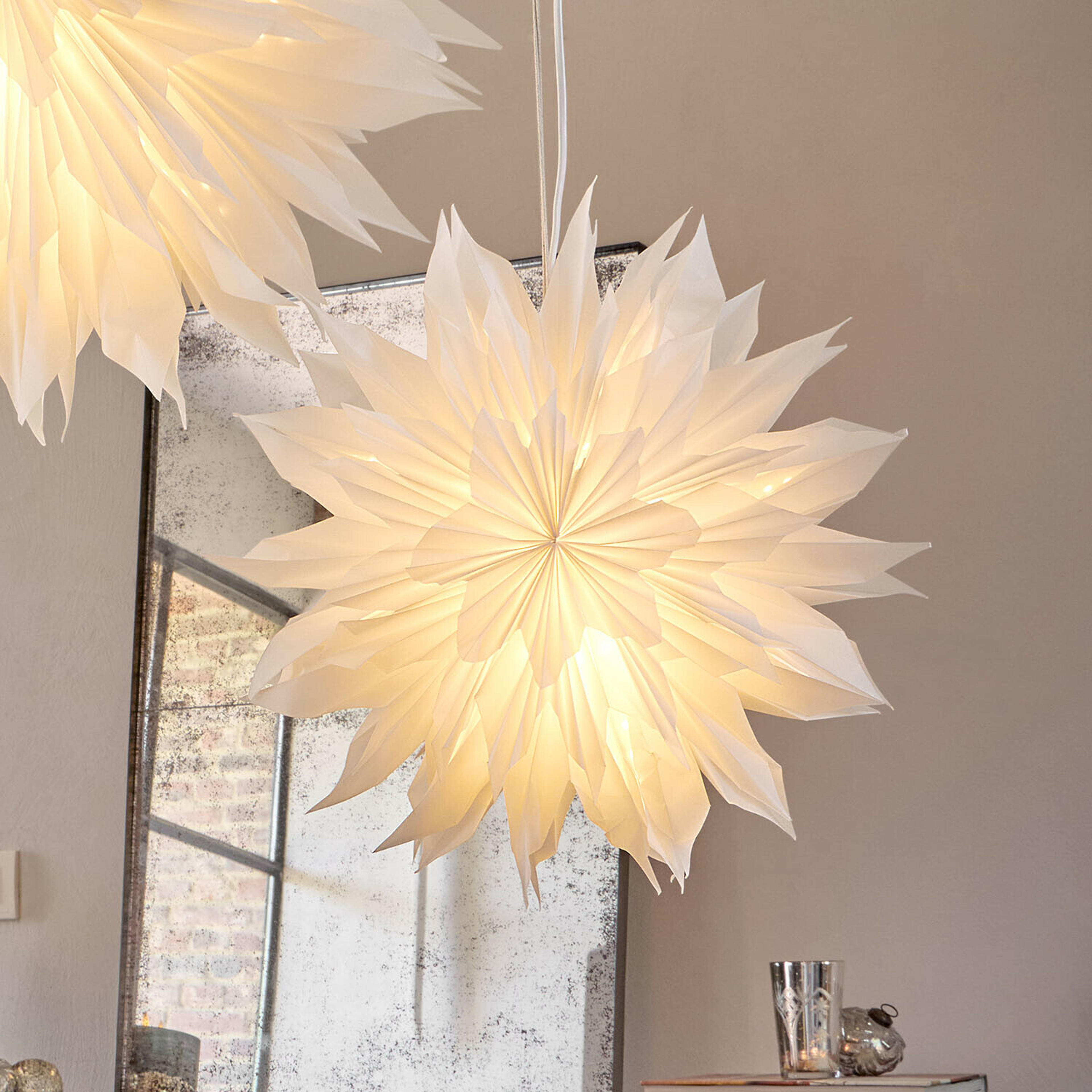 Étoile lumineuse en papier Ylmera