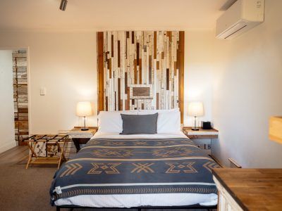 02-Palette-Homestead-Studio-Bedroom-Bed