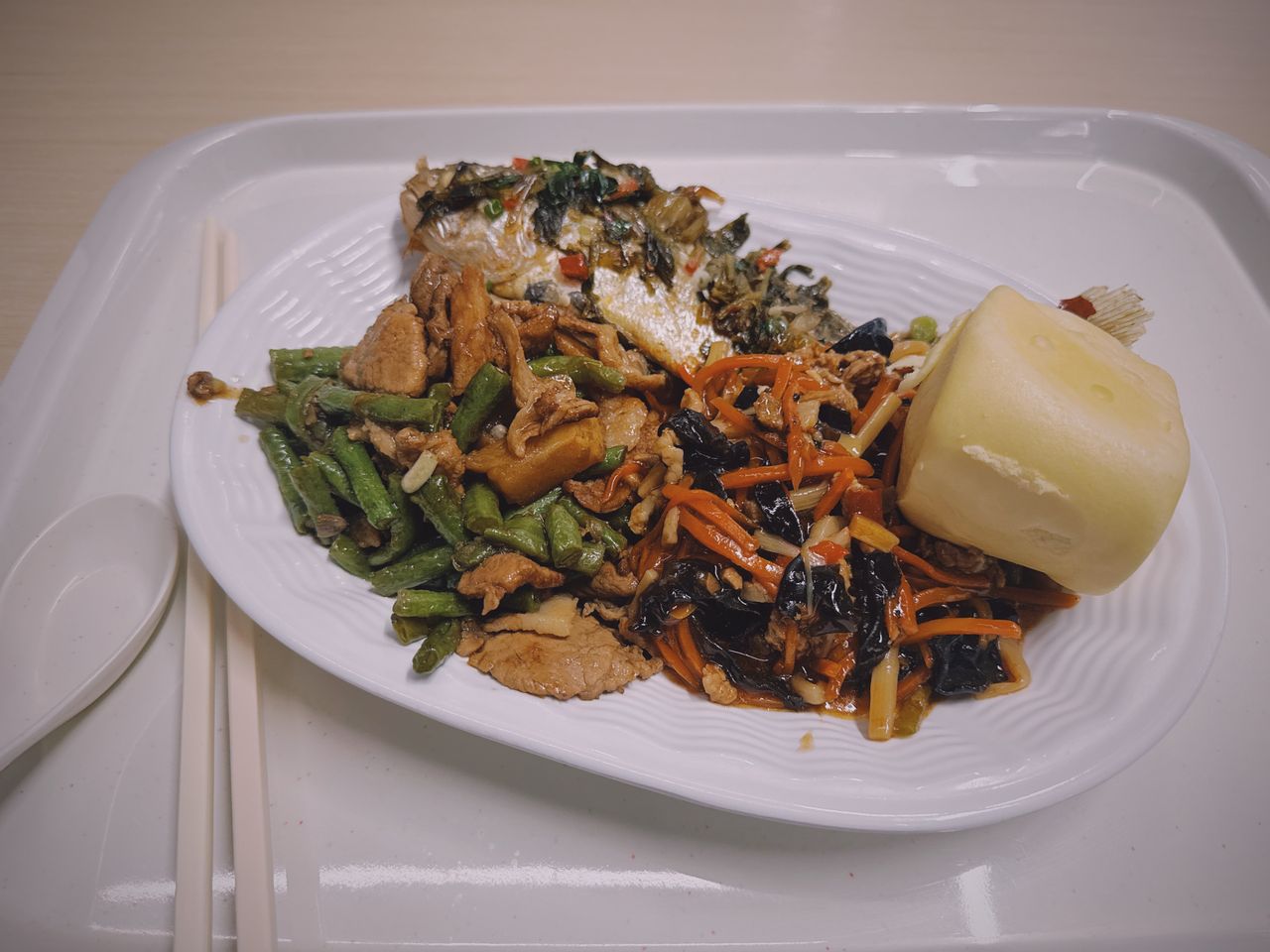 自选炒菜和南瓜馒头