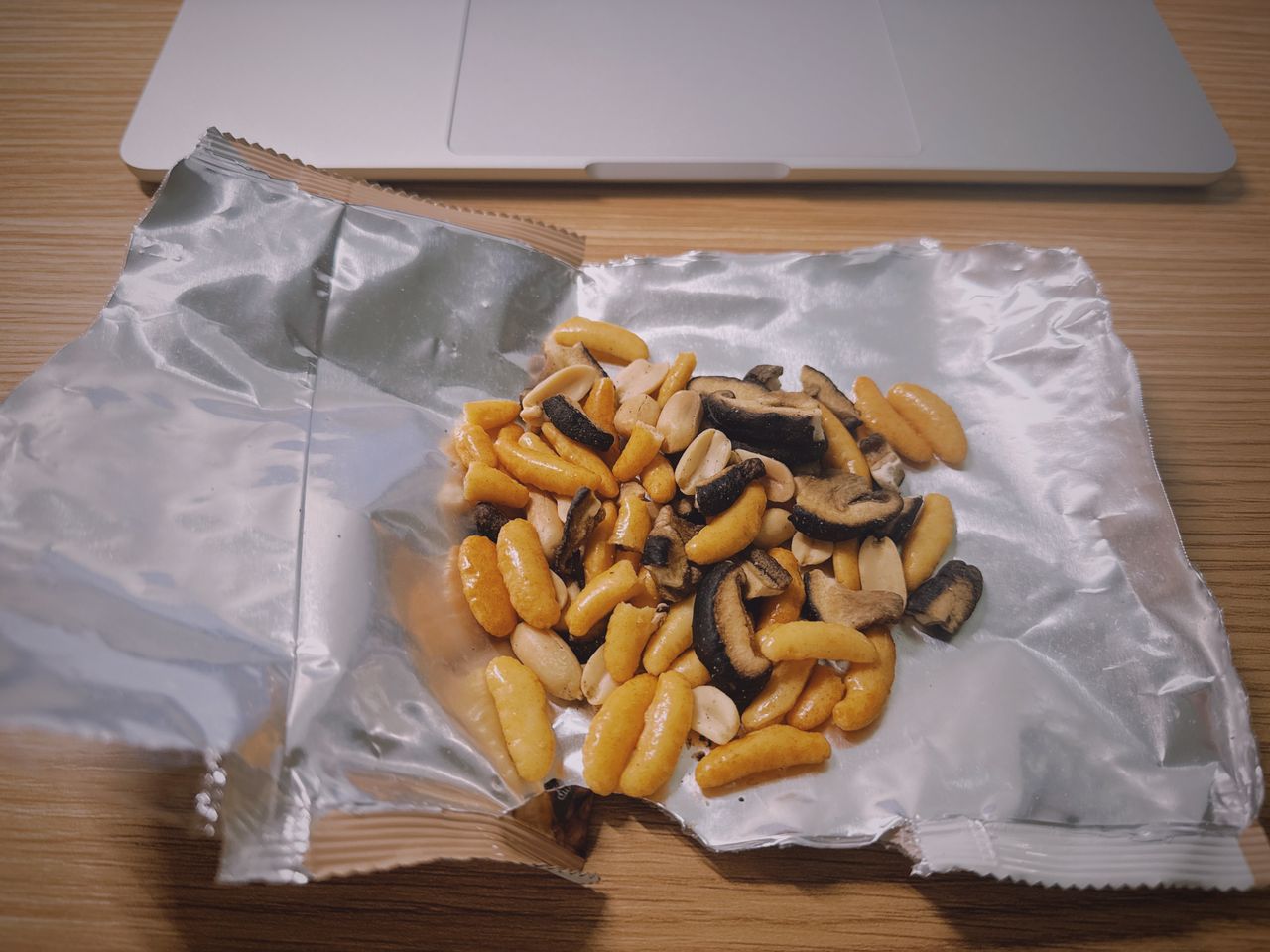 柿种香菇脆