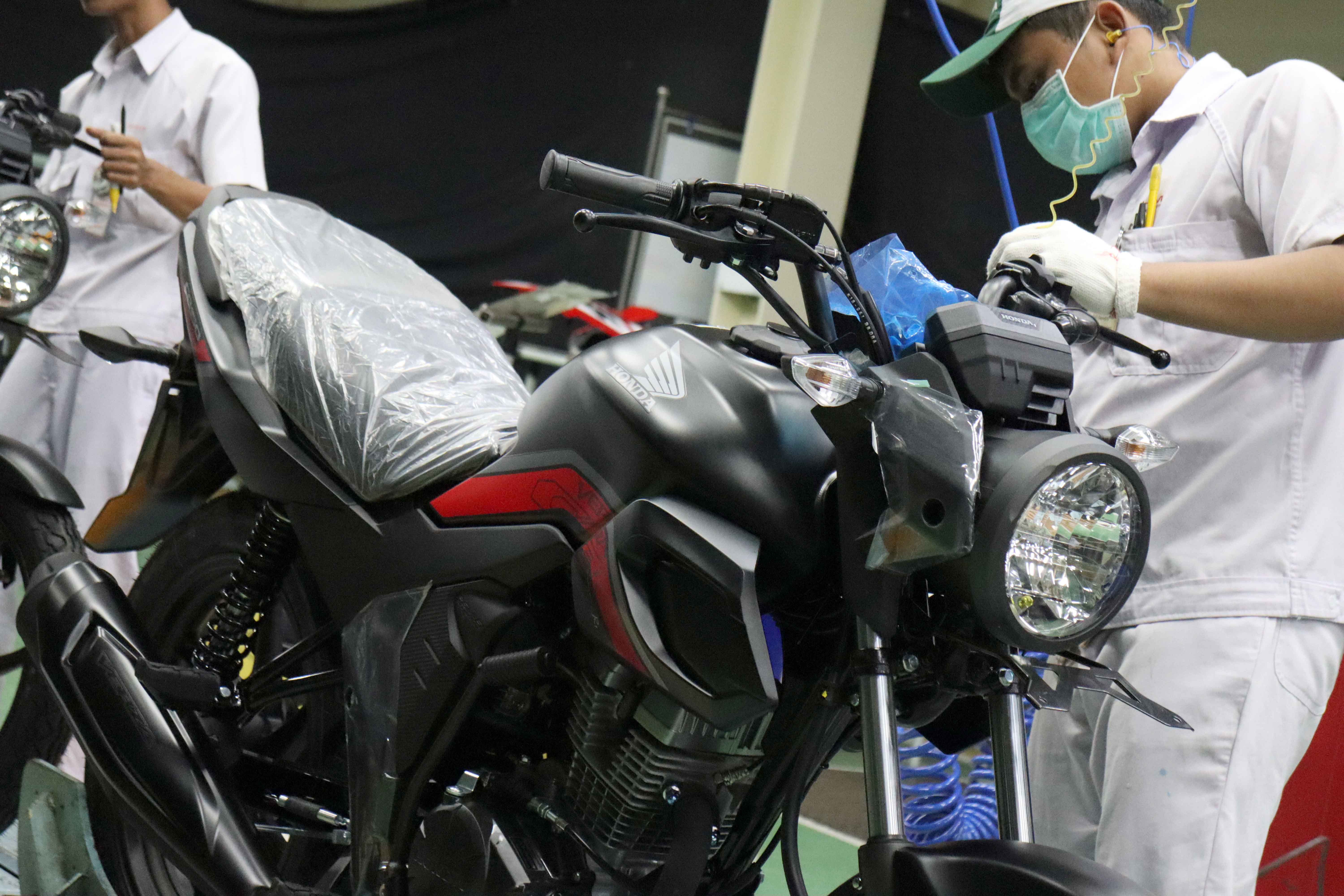 Wajah Baru New Honda CB150 Verza Semakin Macho