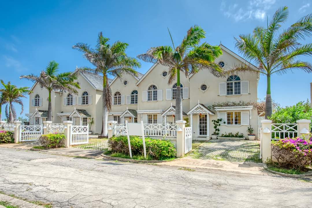 Long Beach Townhouses