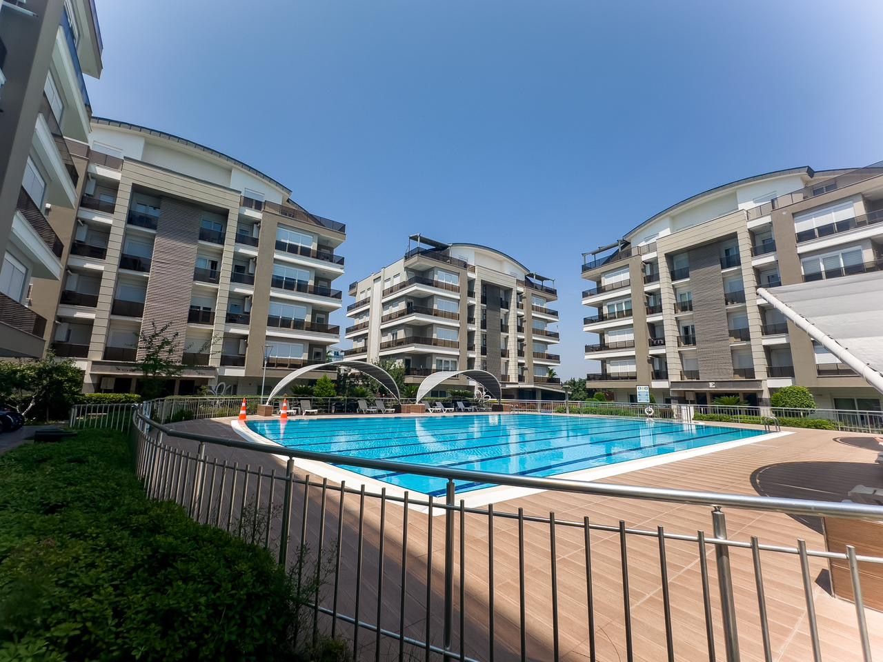 Luxury 3+1 apartment with a swimming pool located in Konyaaltı, Antalya, Turkey.