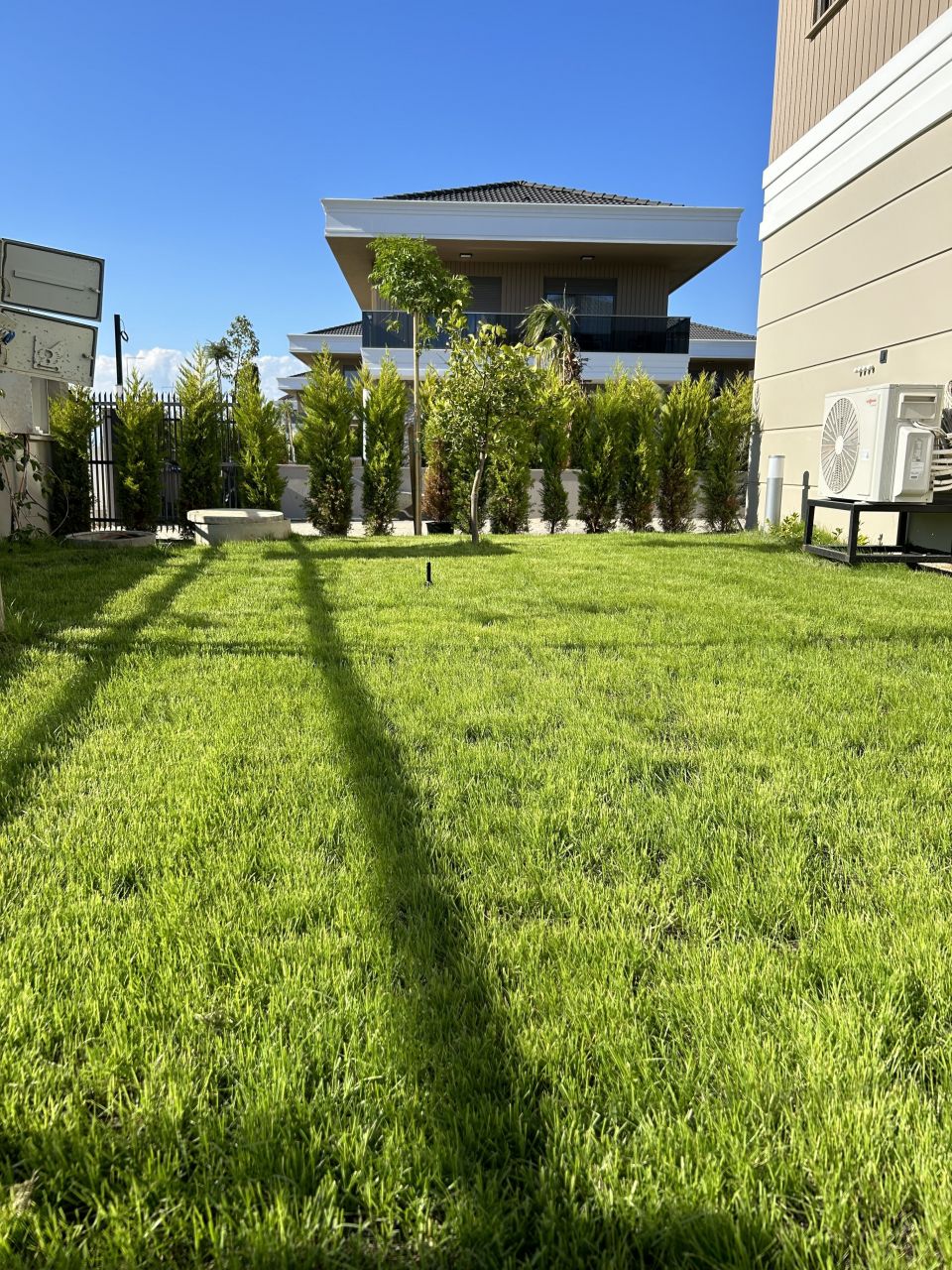 New Villas for Sale in Belek, Antalya – Featuring Private Pool, Garden, and Modern Design"Discover these newly built villas for sale in Belek, Antalya, offering a private pool.