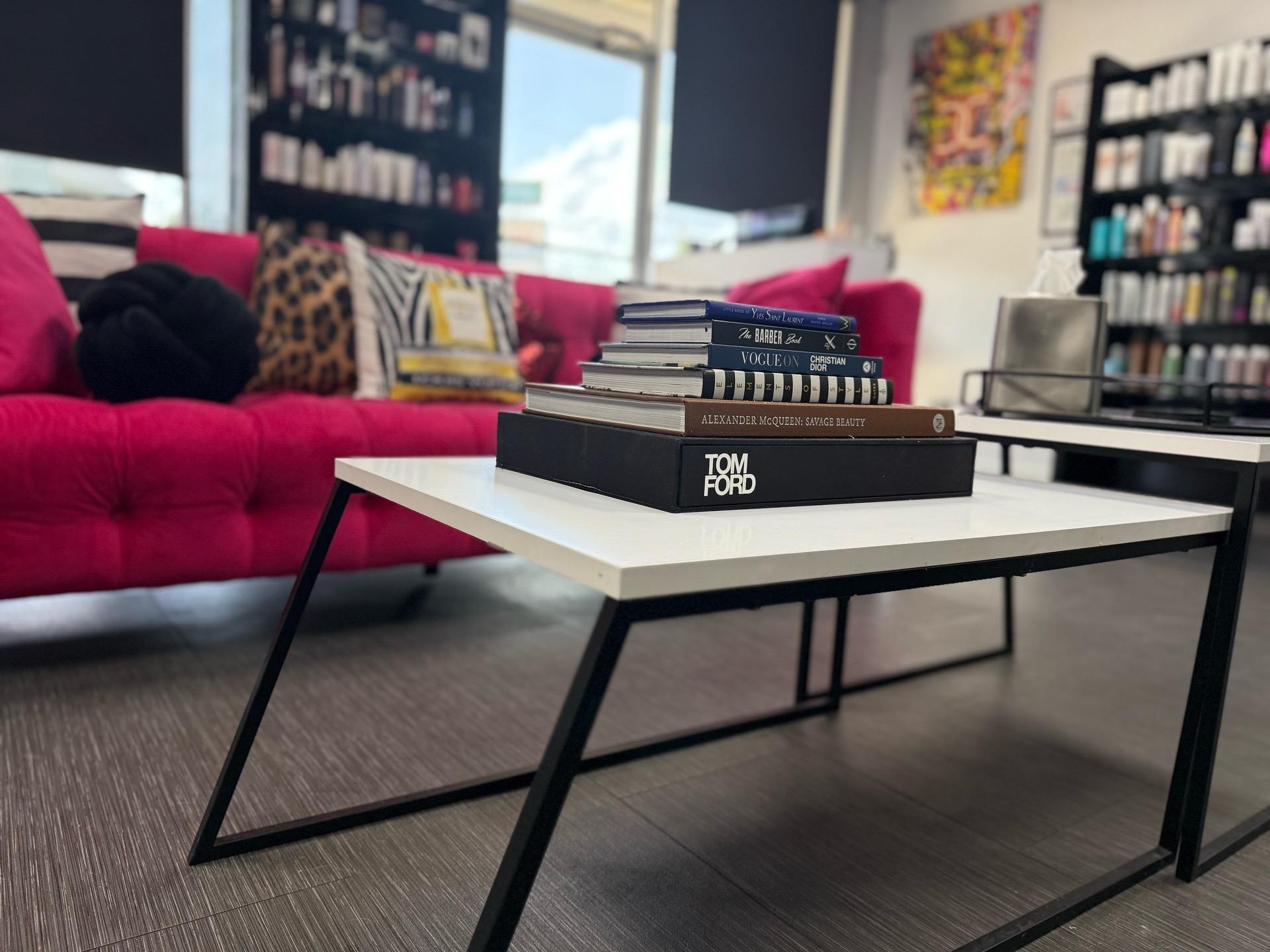 interior,table,books,sofa,decor,waiting area