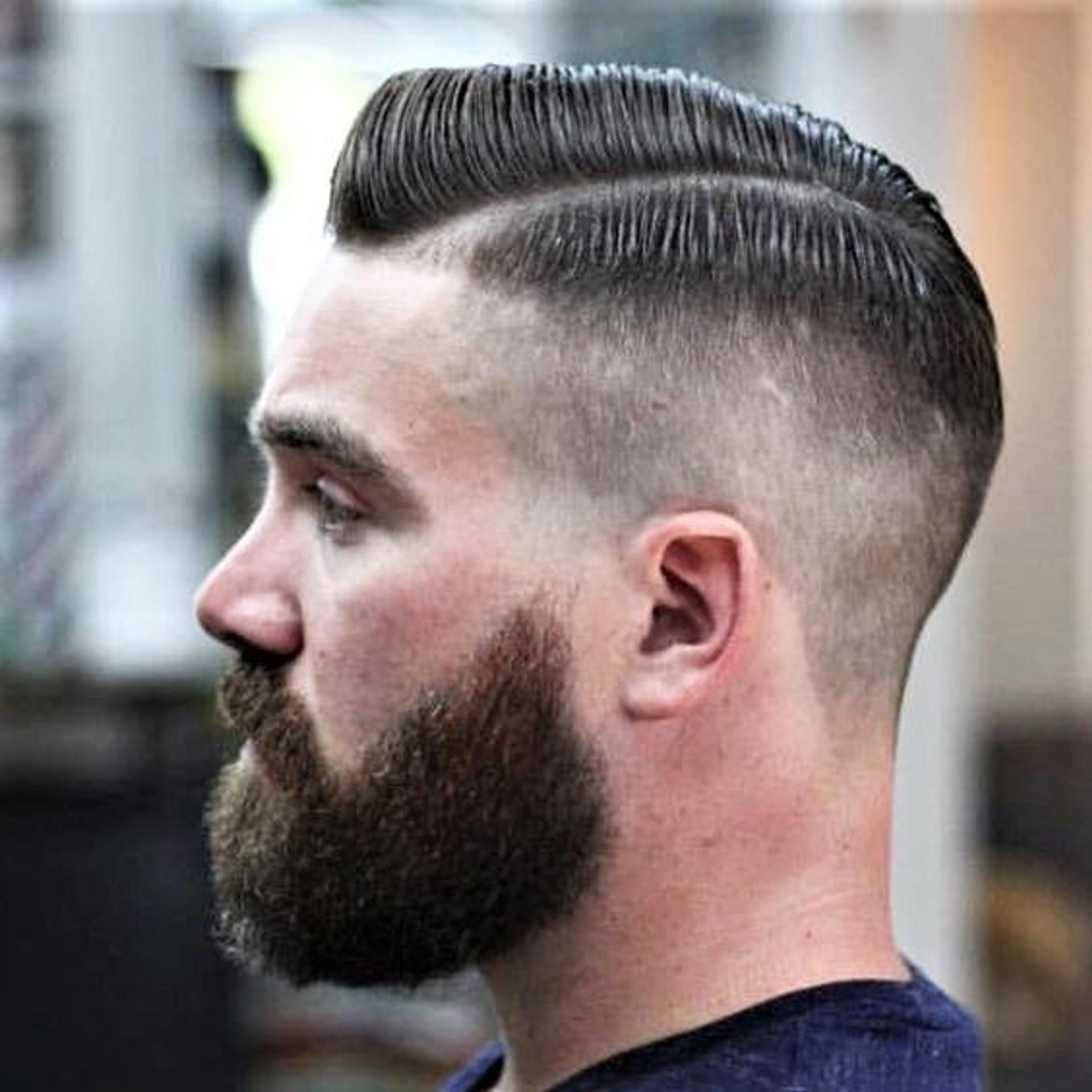 Men's Haircut & Beard image