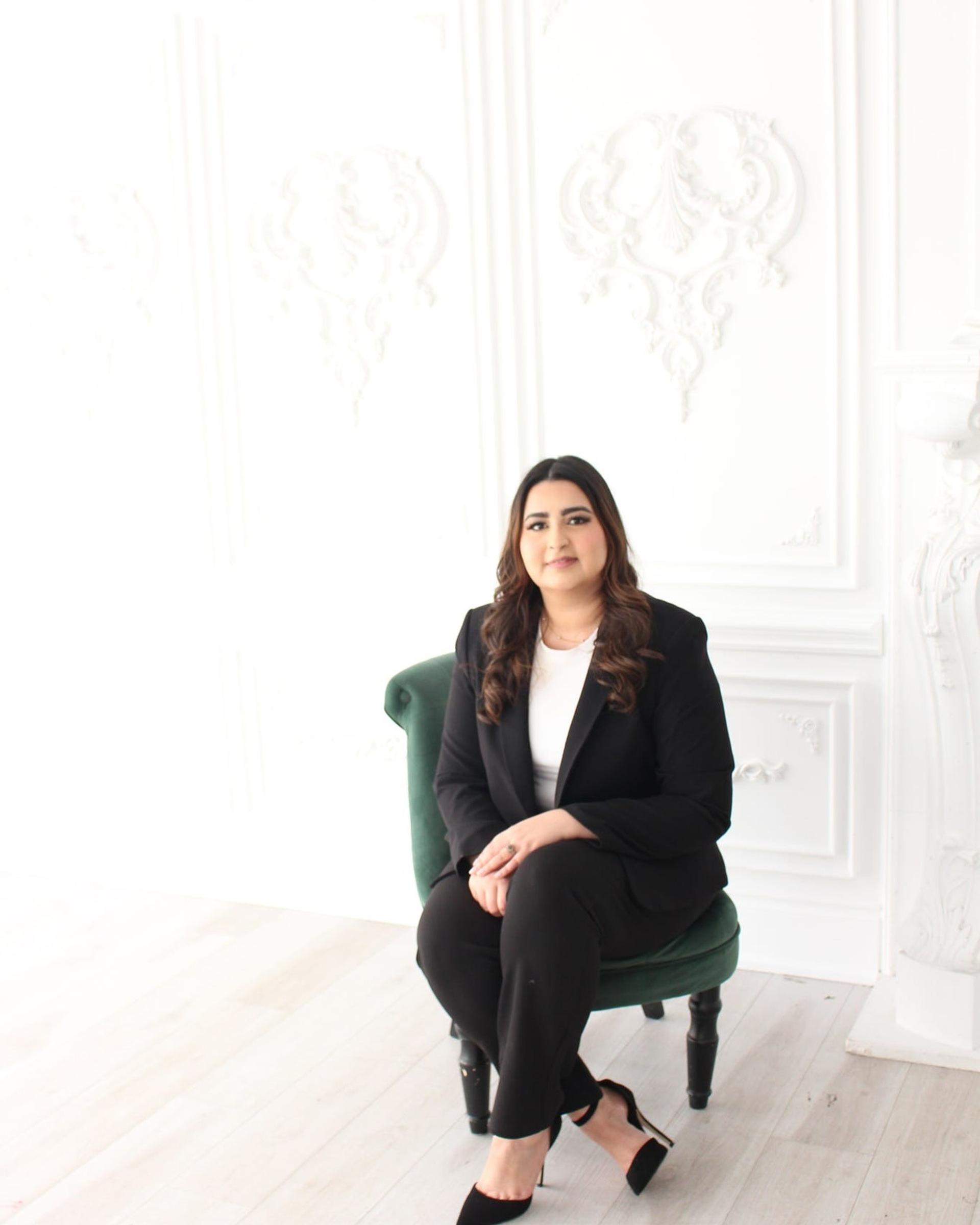 portrait,professional,indoor,person,sitting