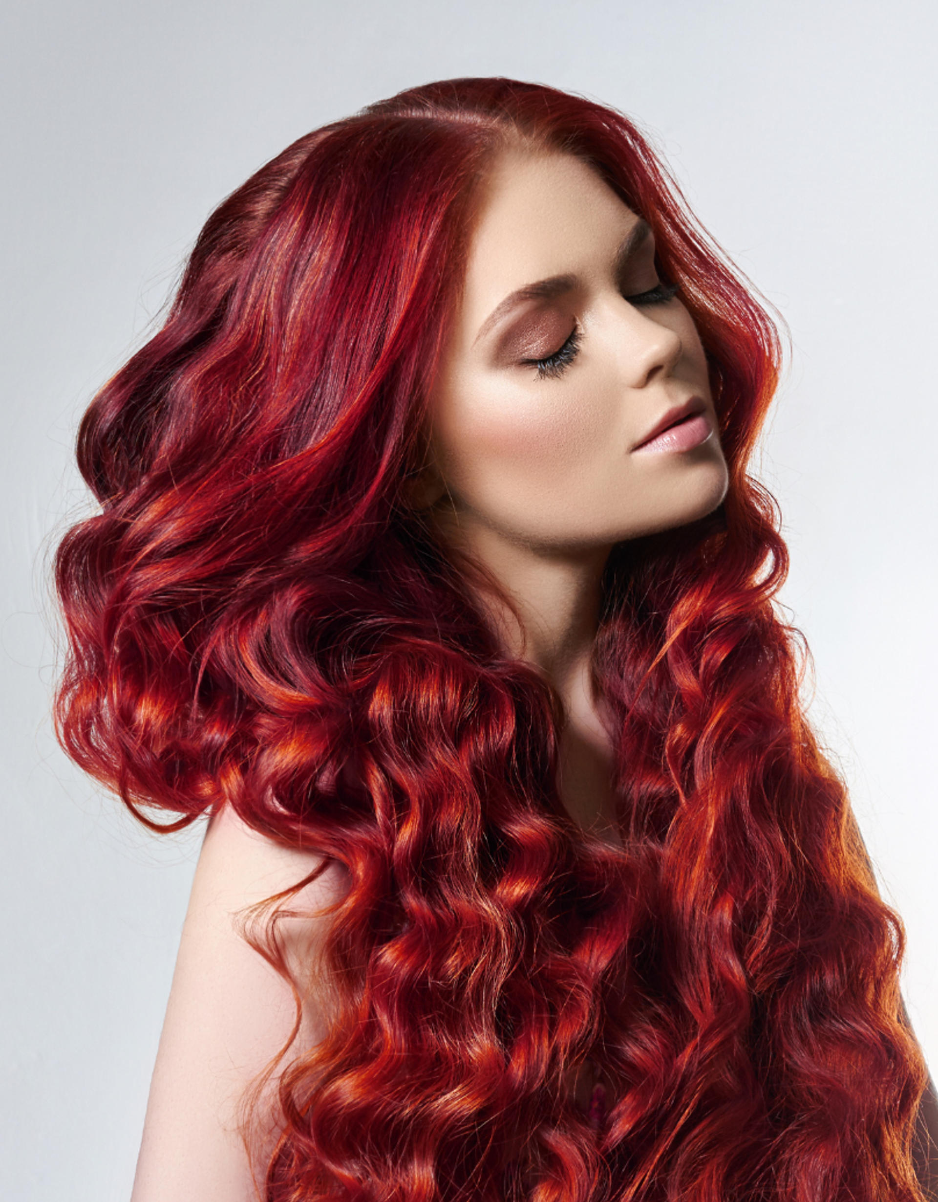 red hair,curls,beauty,hairstyle,fashion