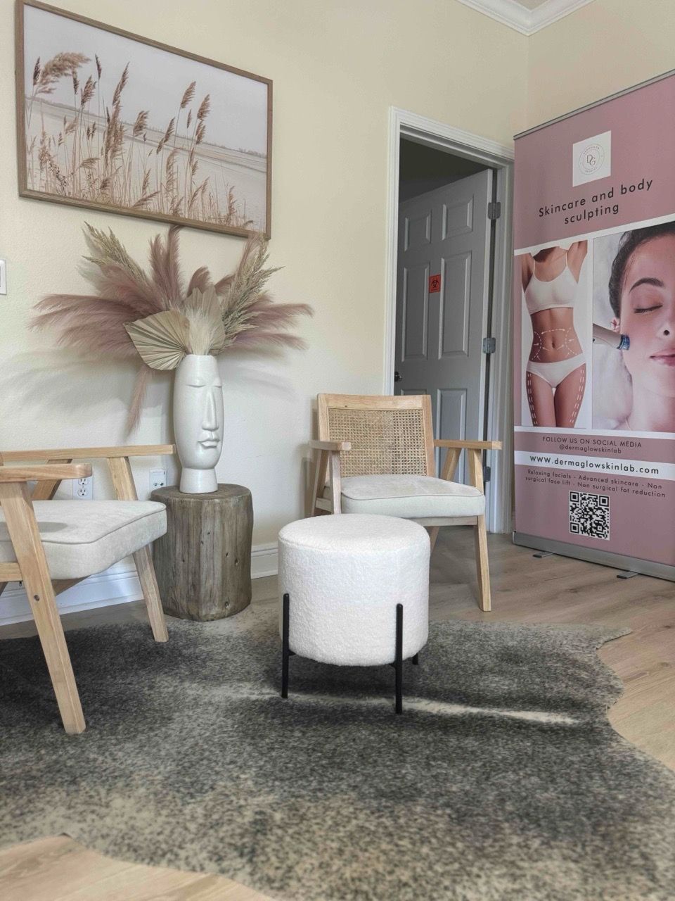  interior,decor,waiting area,promotional banner,chairs,plant  
