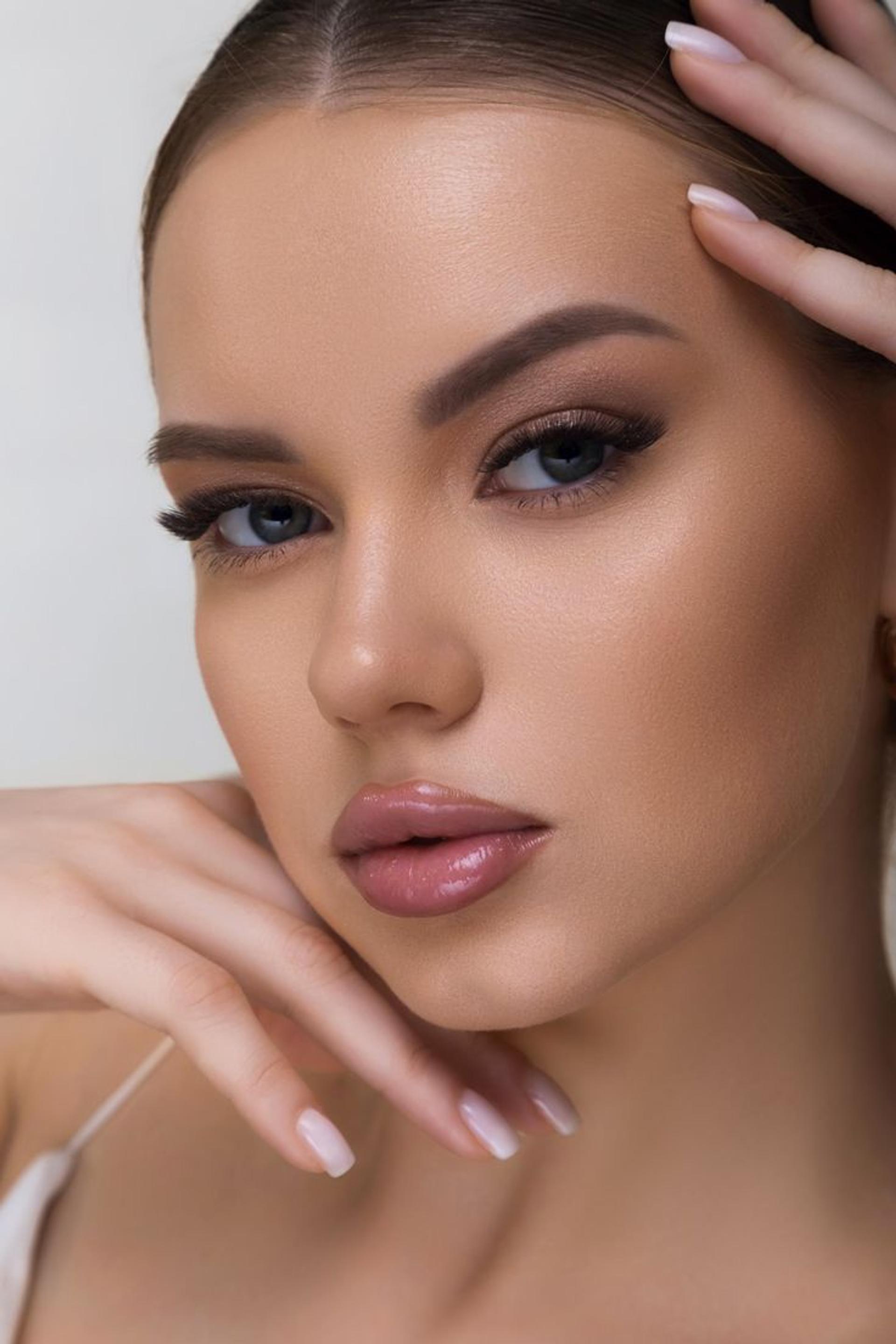 close-up,portrait,makeup,beauty,face