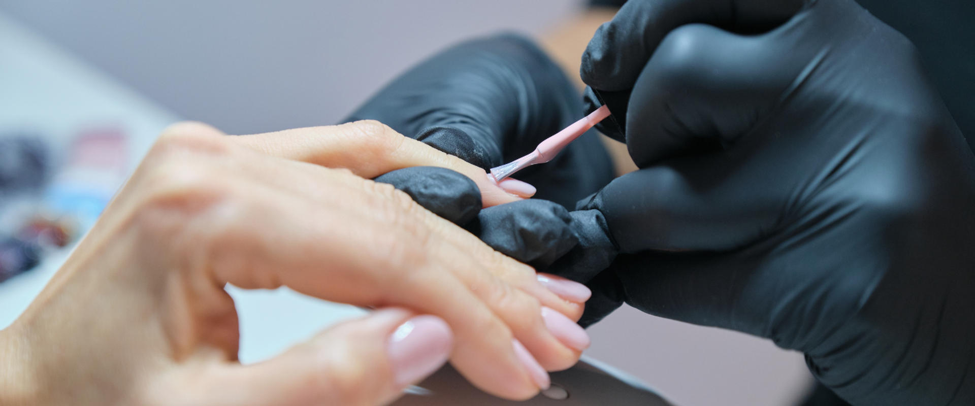 nail,manicure,beauty,service,hand,polish,salon