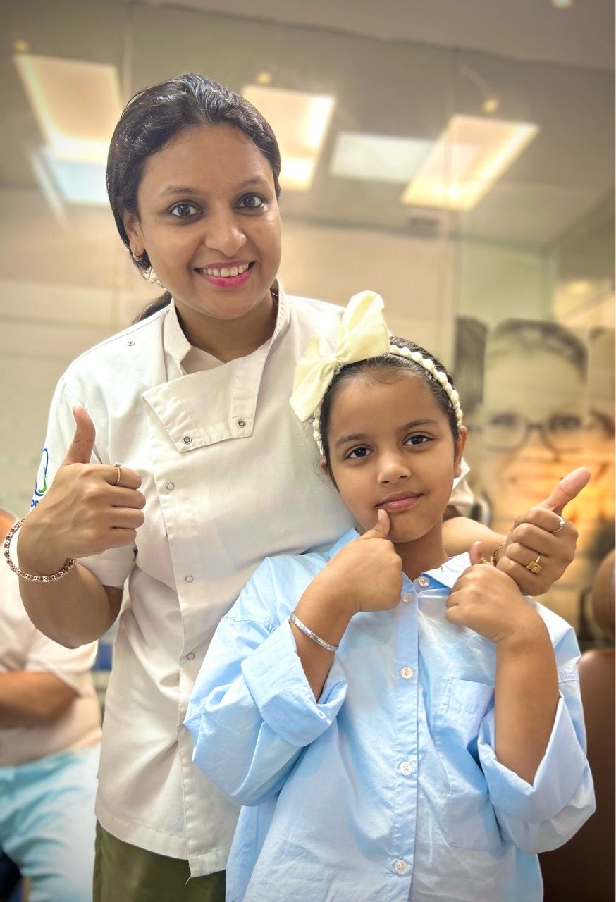  smiling,professional,interaction,child,service  