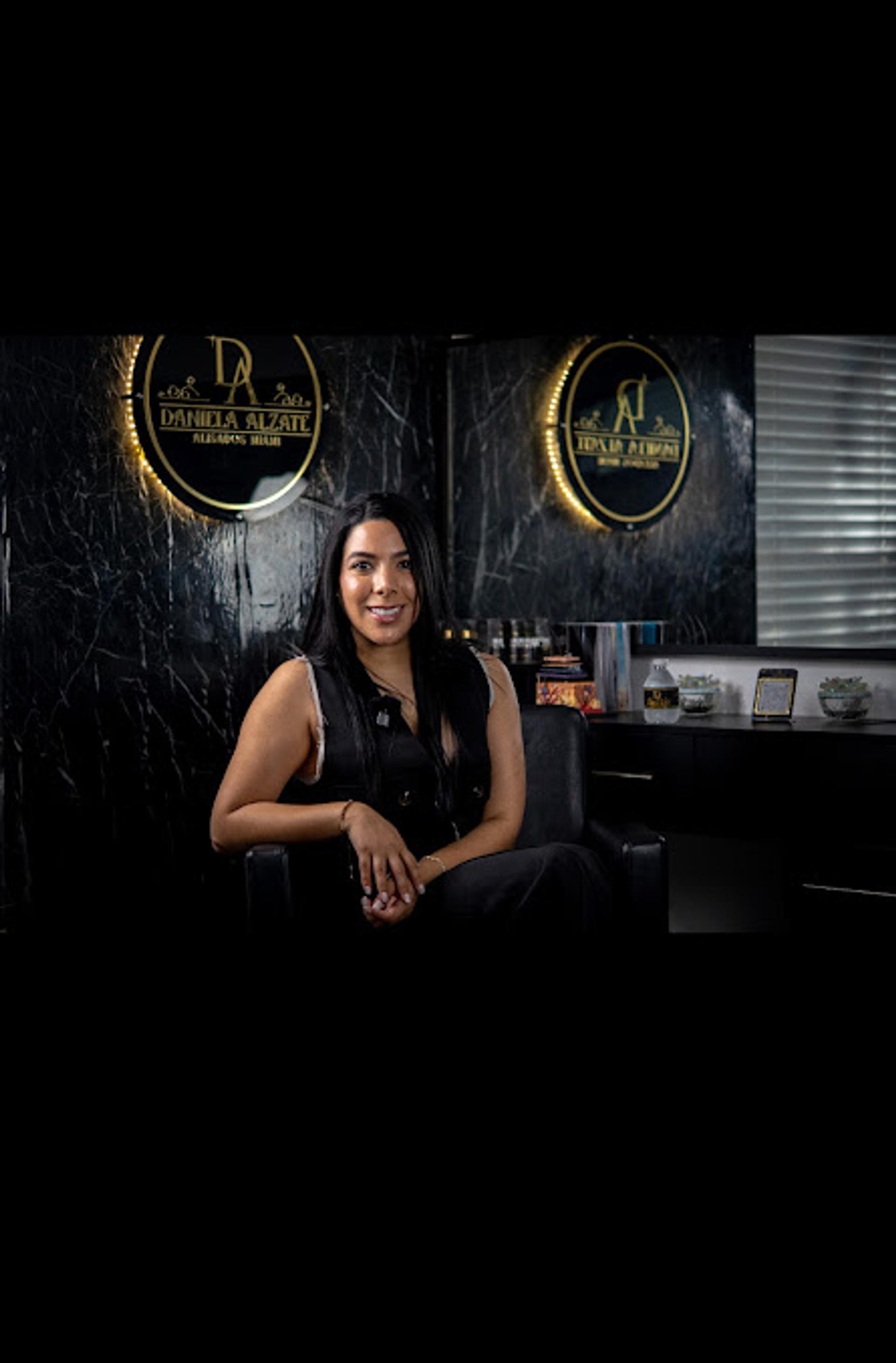 professional,portrait,interior,branding,well-lit