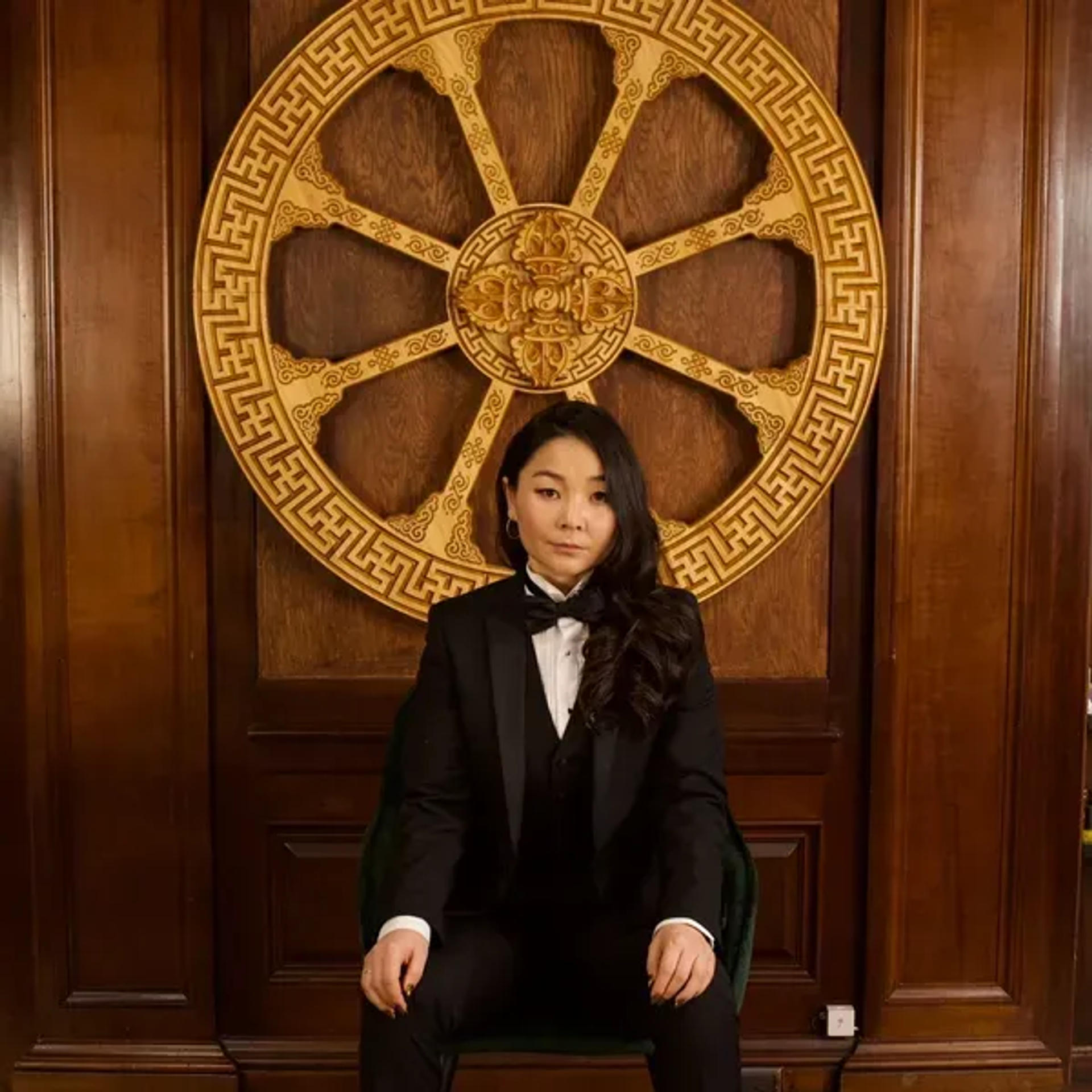 portrait,professional,formal,ornate