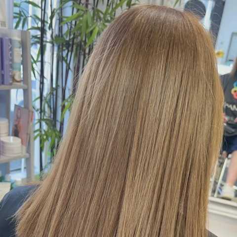 Women Hair Cut & Style service