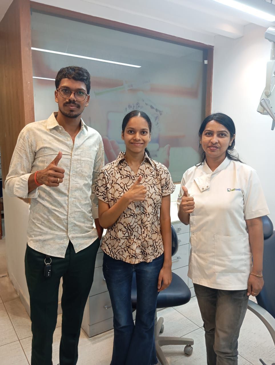 group-photo,office,professional,team