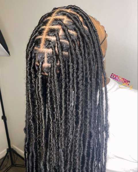 Locs Styling service