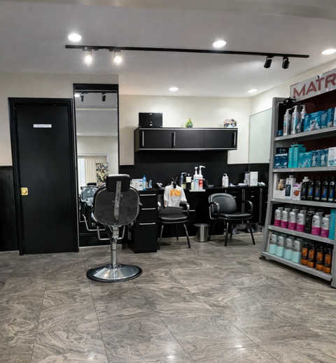 About Cosmo Beauty Salon