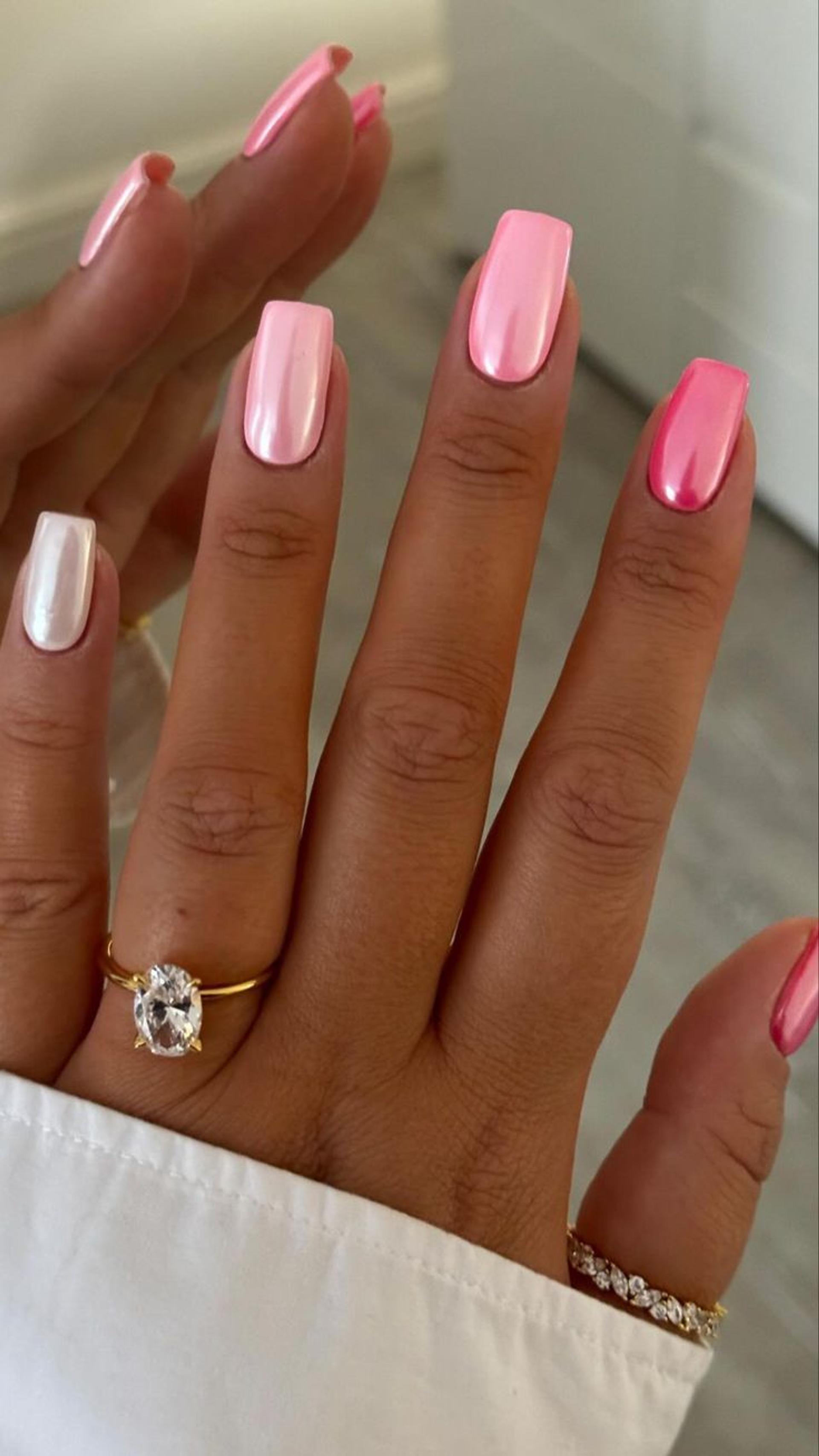 nails,manicure,jewelry,hand,beauty,glossy,polish